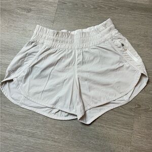 Lululemon tracker shorts size 6 in white